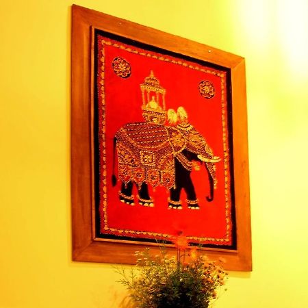 Rowinrich Cottages Елла Екстер'єр фото